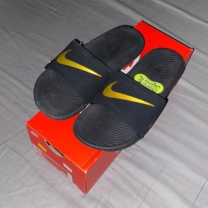 Nike Kawa Slide (GS/PS) (Size: 5y)